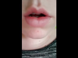 amateur brunette BBW fetisch milf webcam